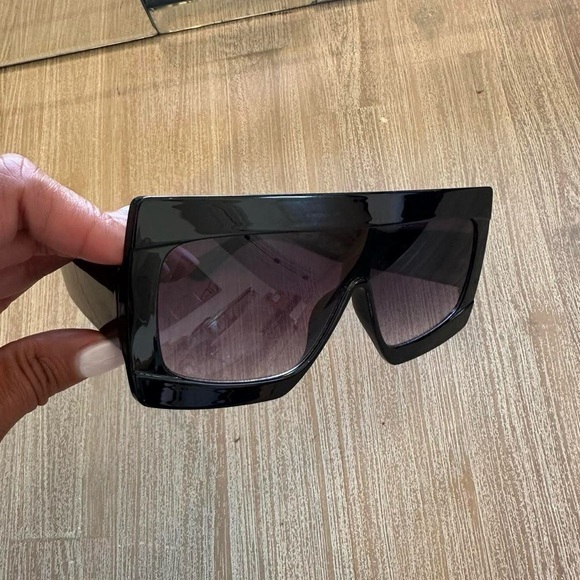 Transparent Women’s Black Sunglasses - Picture 2 of 5